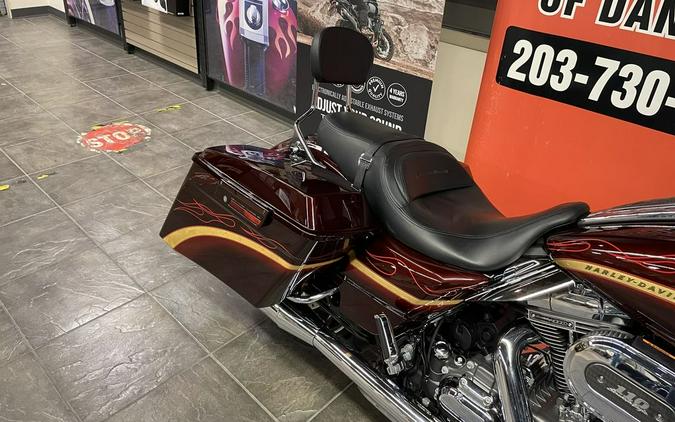 2010 Harley-Davidson® FLHXSE - CVO™ Street Glide®