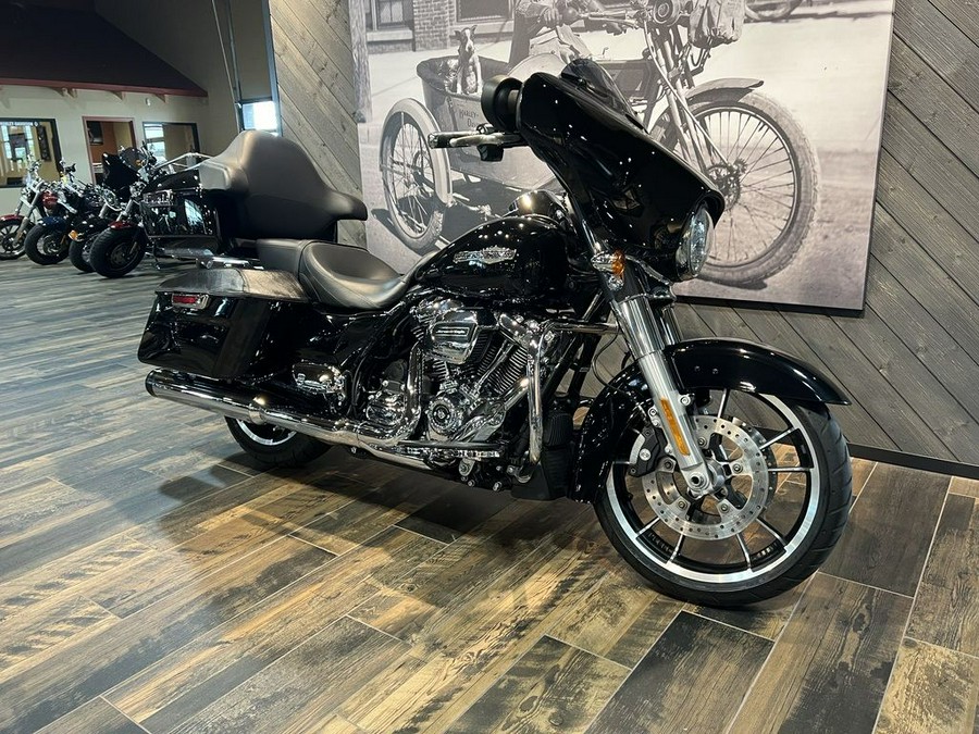 2021 Harley-Davidson Street Glide® Base