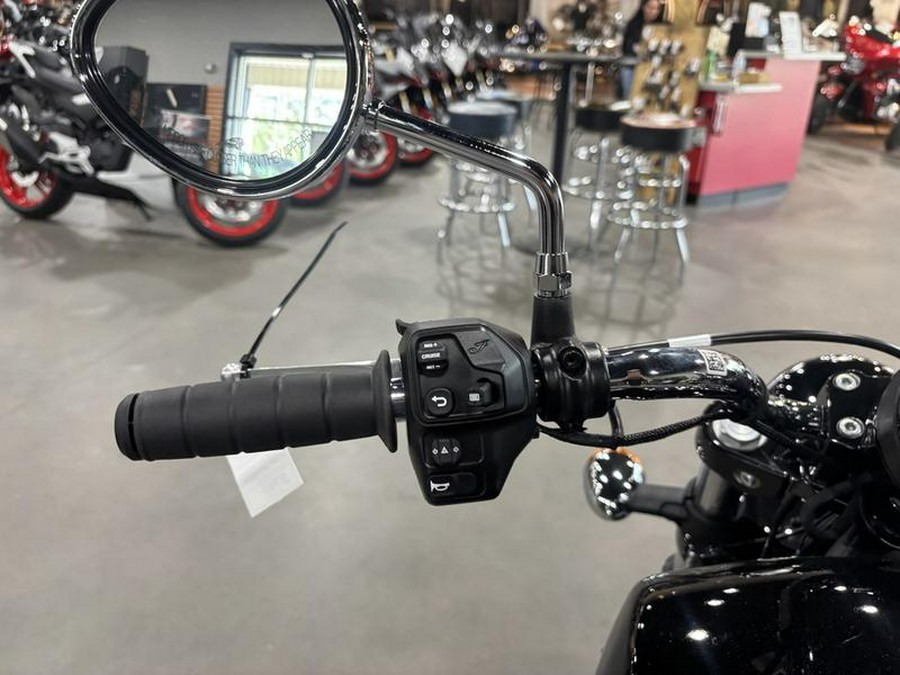 2025 Indian Motorcycle® Scout® Classic Limited +Tech Black Metallic