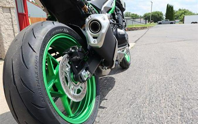 2025 Kawasaki Z900 SE ABS