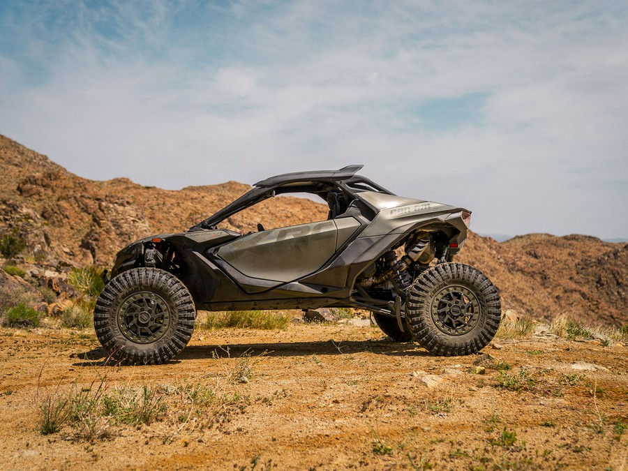 2026 Can-Am Maverick R X RC