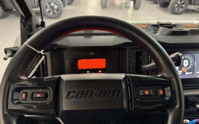 2026 Can-Am® Defender MAX Limited HD11