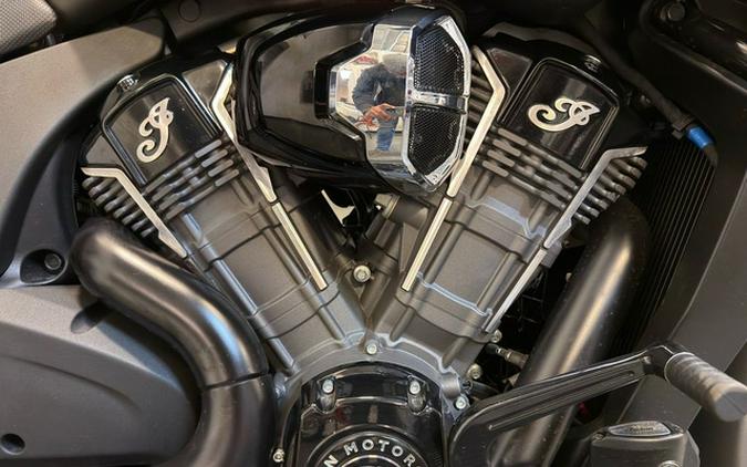2023 Indian Challenger Dark Horse Titanium Smoke
