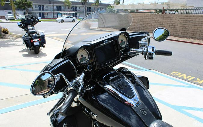 2020 Indian Motorcycle® Roadmaster® Thunder Black