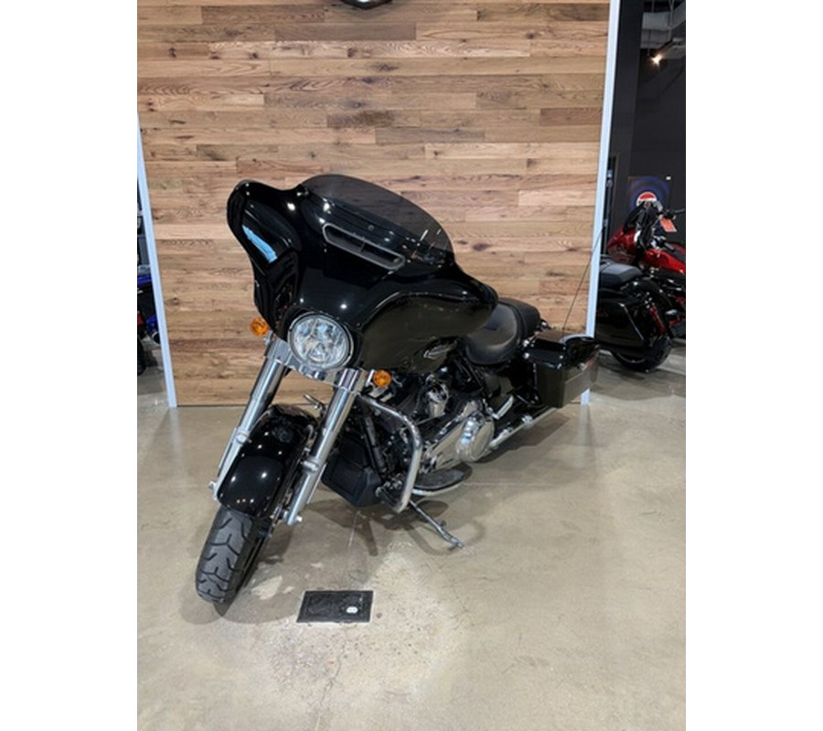 2023 Harley-Davidson FLHX - Street Glide