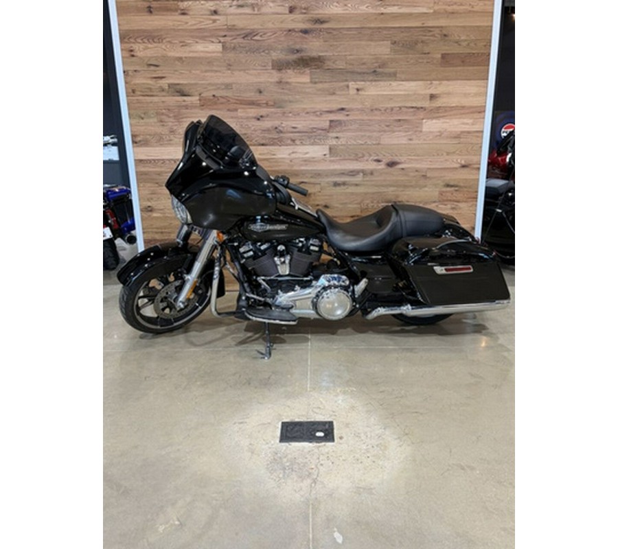 2023 Harley-Davidson FLHX - Street Glide