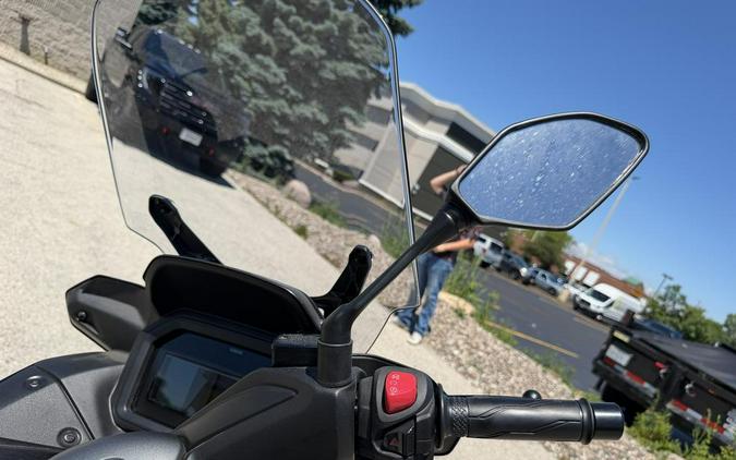 2025 Yamaha XMAX