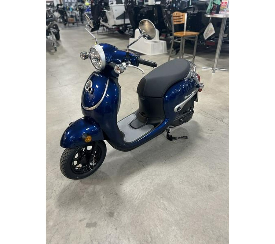 2025 Honda® Metropolitan