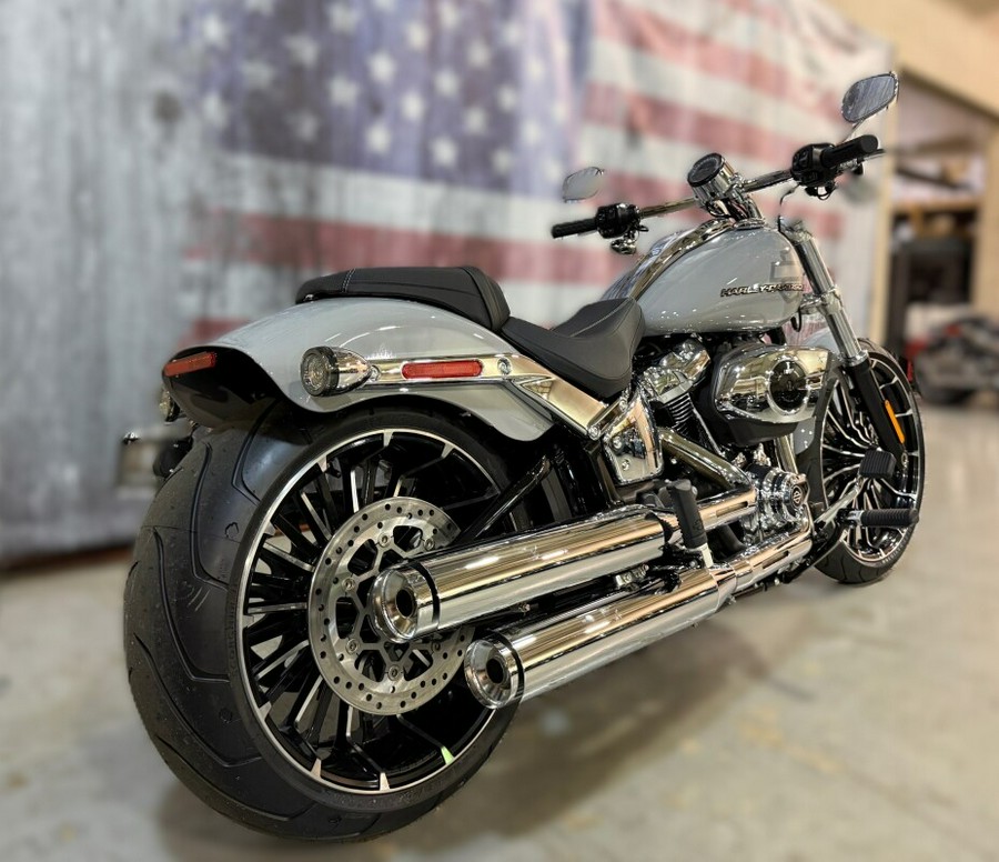 2025 Harley-Davidson Breakout