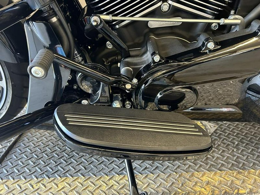 2025 Harley-Davidson® FLTRX - Road Glide®