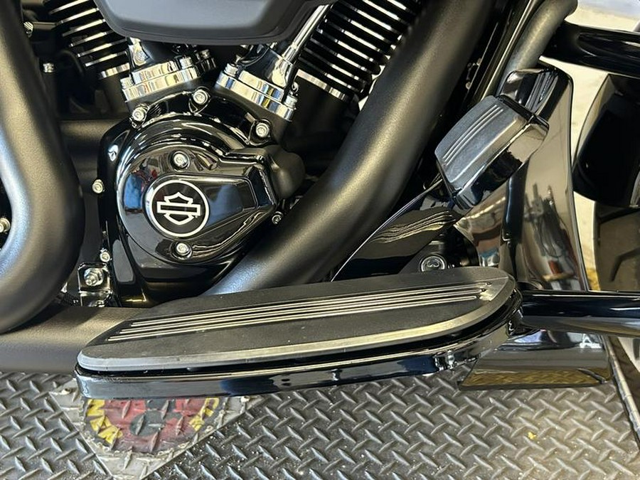 2025 Harley-Davidson® FLTRX - Road Glide®