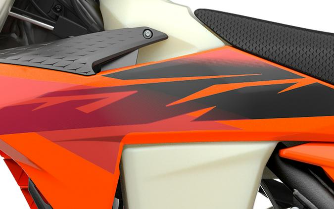2027 KTM 250 XC W - MD0692