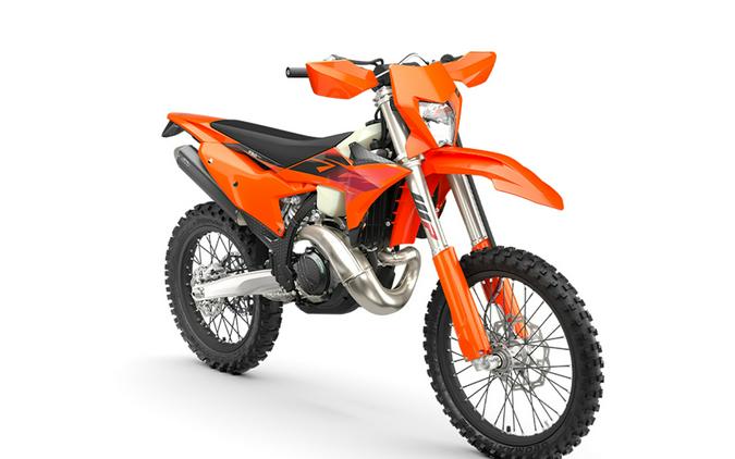 2027 KTM 250 XC W - MD0692
