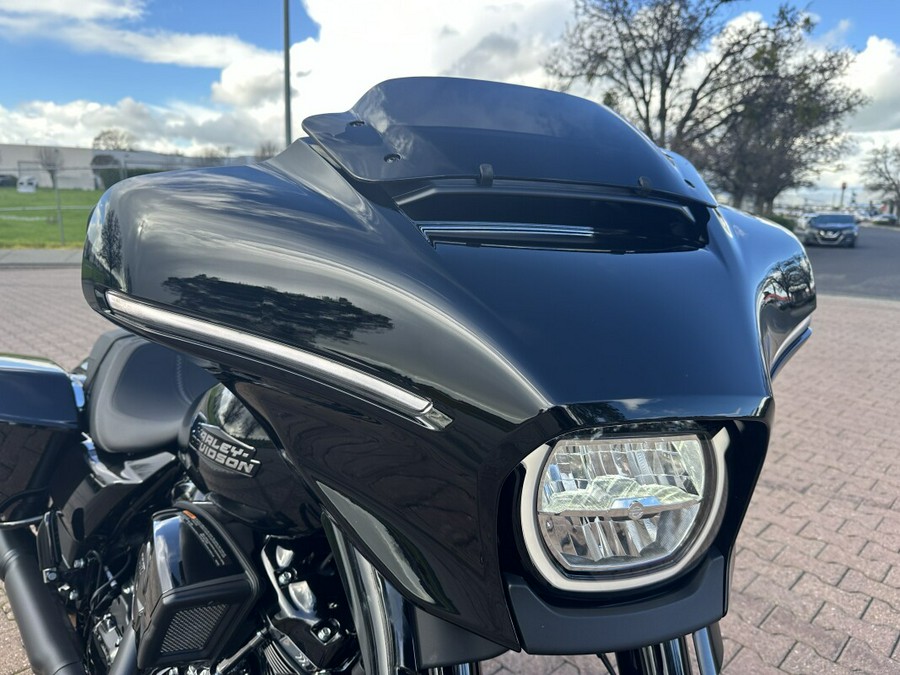 FLHX 2024 Street Glide®