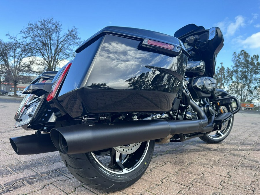 FLHX 2024 Street Glide®