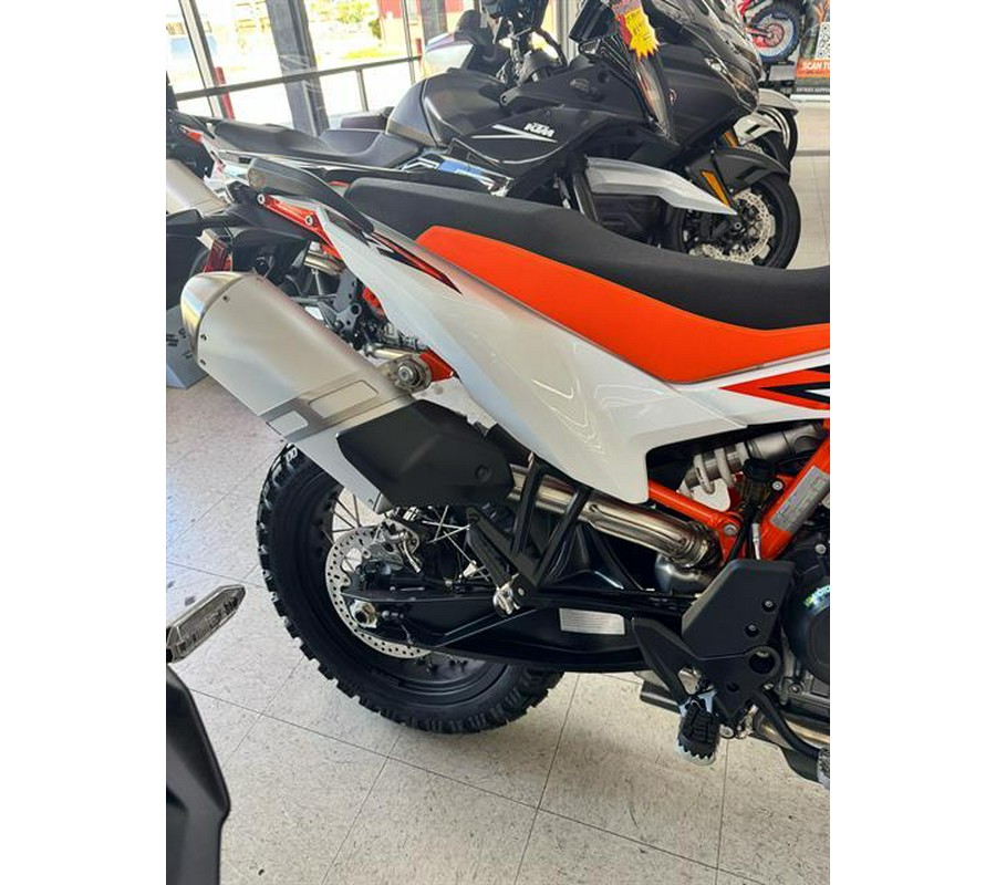 2024 KTM 890 Adventure R
