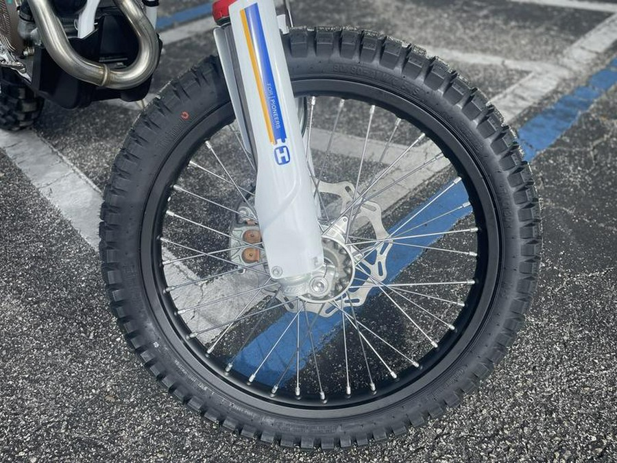 2025 Husqvarna® FE 350s Heritage