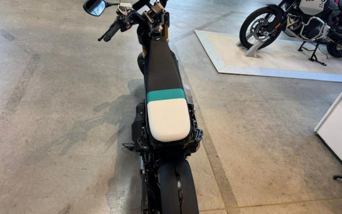 2025 BMW 25C2 - CE 02