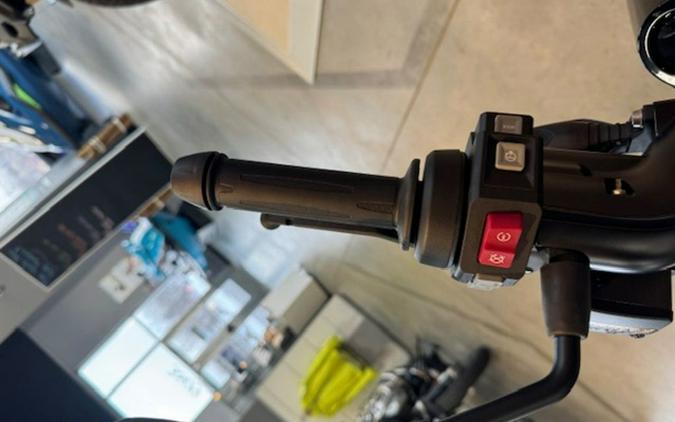 2025 BMW CE 02 Cosmic Black 2