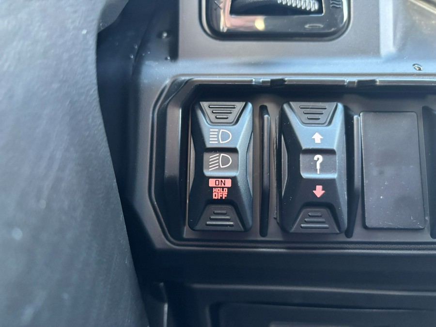 2026 Can-Am Defender MAX XT CAB HD11