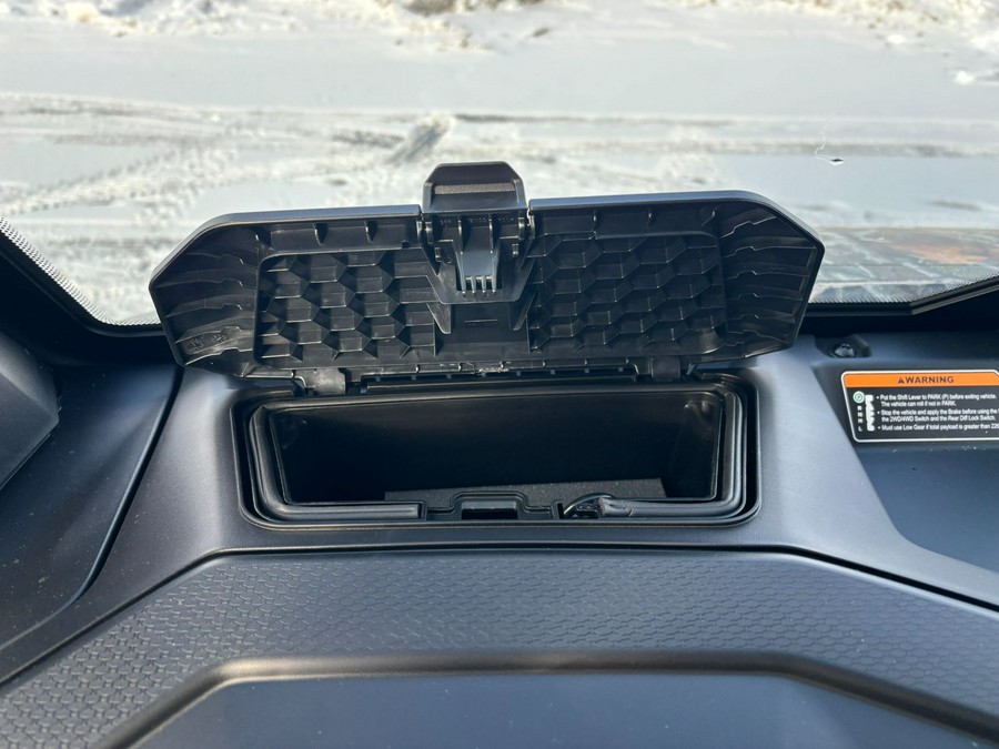 2026 Can-Am Defender MAX XT CAB HD11