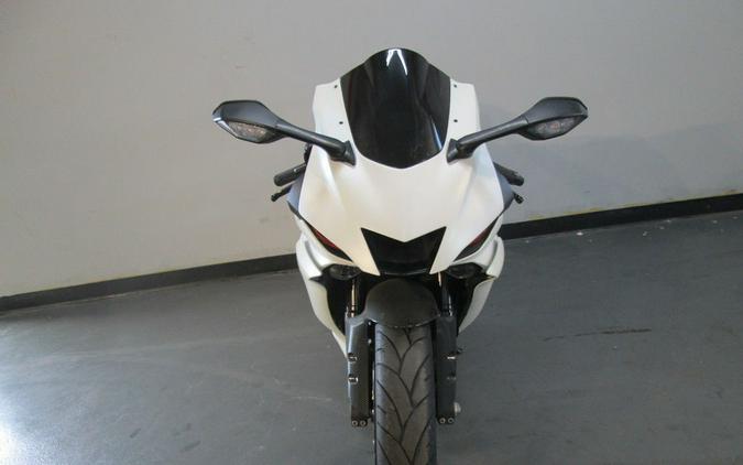 2017 Yamaha YZF-R6