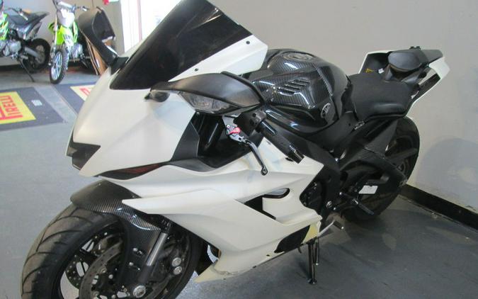 2017 Yamaha YZF-R6