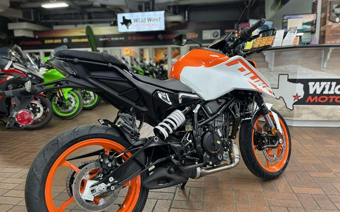 New 2024 KTM 250 DUKE