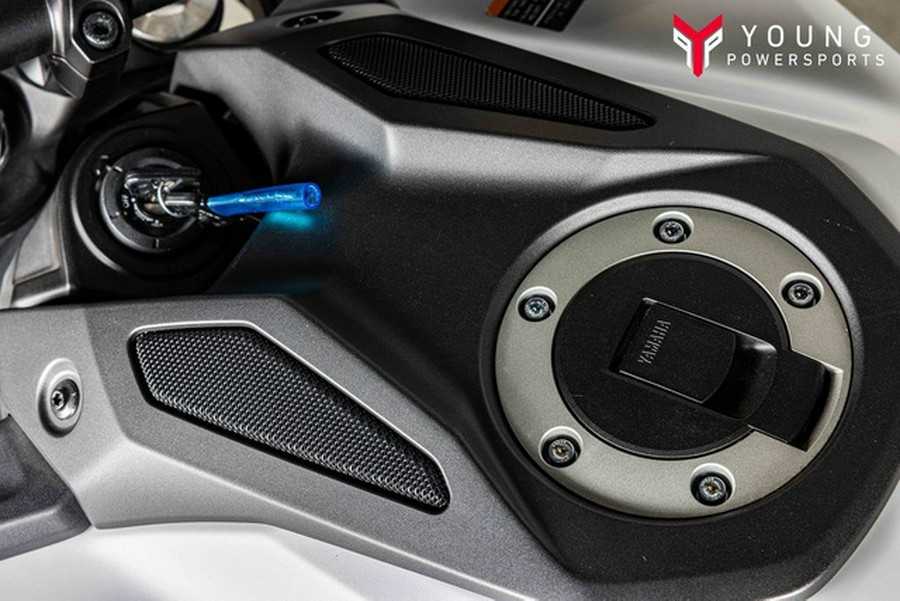 2025 Yamaha MT-09 09