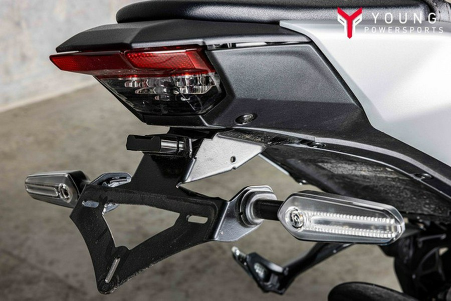 2025 Yamaha MT-09 09