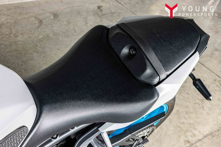 2025 Yamaha MT-09 09