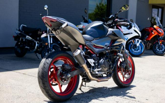 2024 Kawasaki Z500 SE ABS