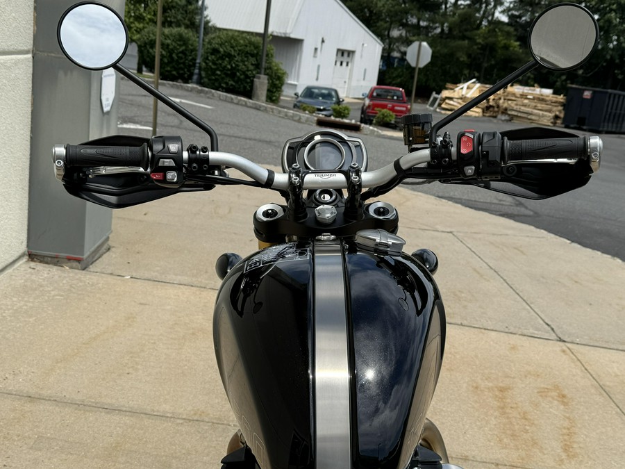 2025 Triumph SCRAMBLER 1200 XE