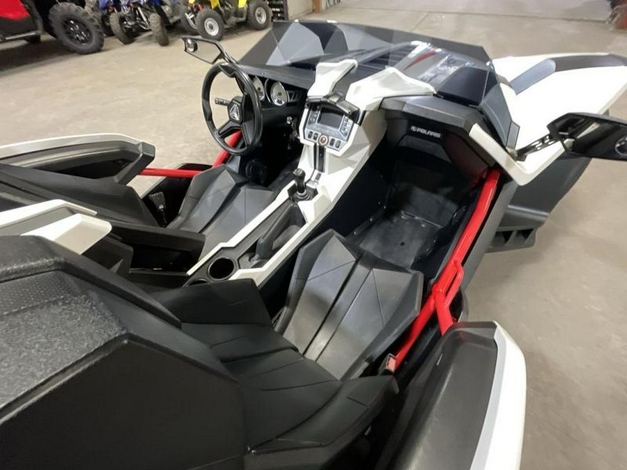 2016 Polaris® Slingshot SL LE White Pearl