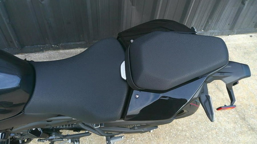 2025 Kawasaki Z900 ABS Metallic Spark Black/Metallic Carbon Gray