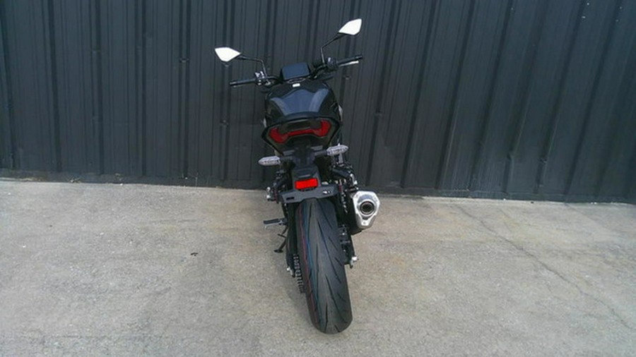 2025 Kawasaki Z900 ABS Metallic Spark Black/Metallic Carbon Gray