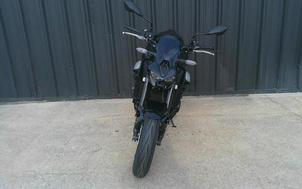 2025 Kawasaki Z900 ABS Metallic Spark Black/Metallic Carbon Gray