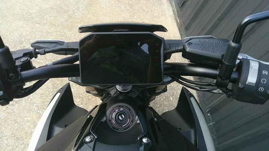 2025 Kawasaki Z900 ABS Metallic Spark Black/Metallic Carbon Gray