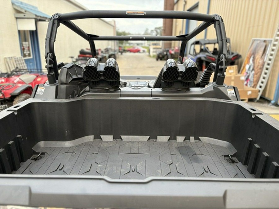 2026 Can-Am Commander X Mr 1000R Dark Wildland Camo