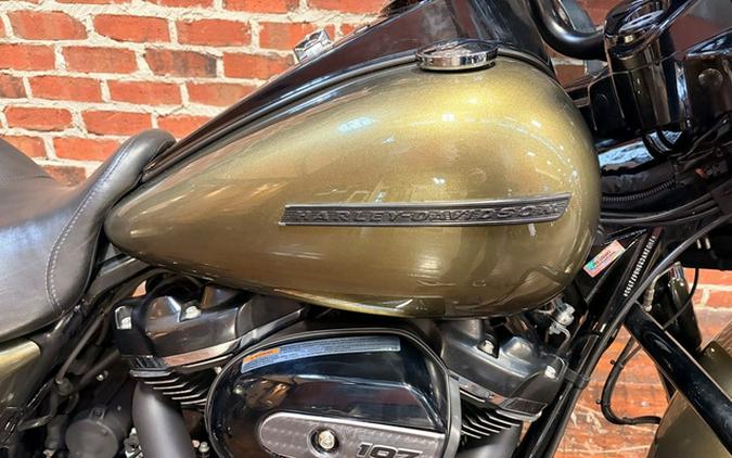 2017 Harley-Davidson FLHRXS - Road King Special