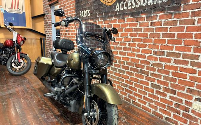 2017 Harley-Davidson FLHRXS - Road King Special