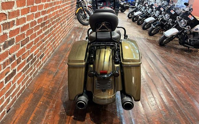 2017 Harley-Davidson FLHRXS - Road King Special