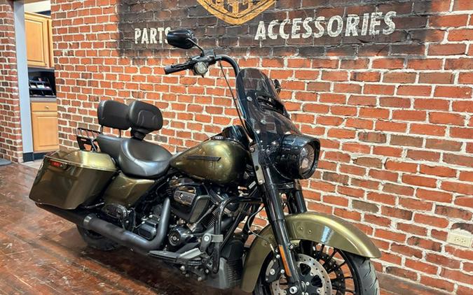 2017 Harley-Davidson FLHRXS - Road King Special