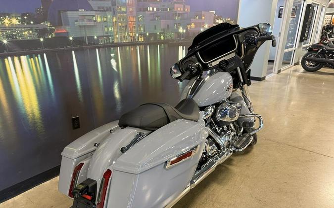 2026 Harley-Davidson Street Glide FLHX