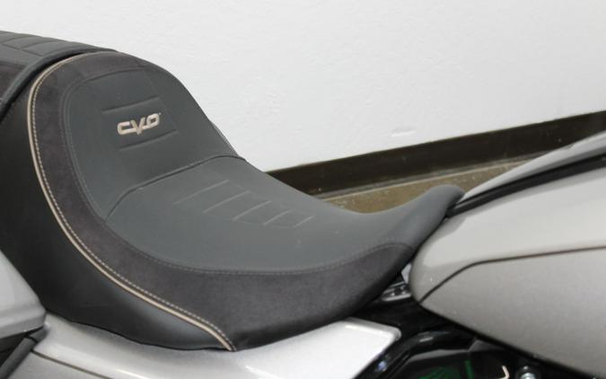 2023 Harley-Davidson® CVO™ Road Glide™ DARK PLATINUM