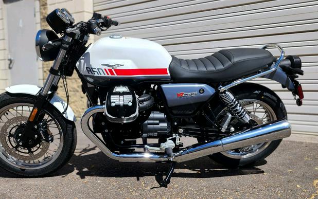 2024 Moto Guzzi V7 Special