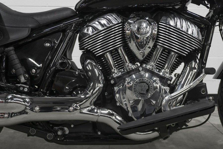 2023 Indian Motorcycle® Super Chief® Limited Black Metallic