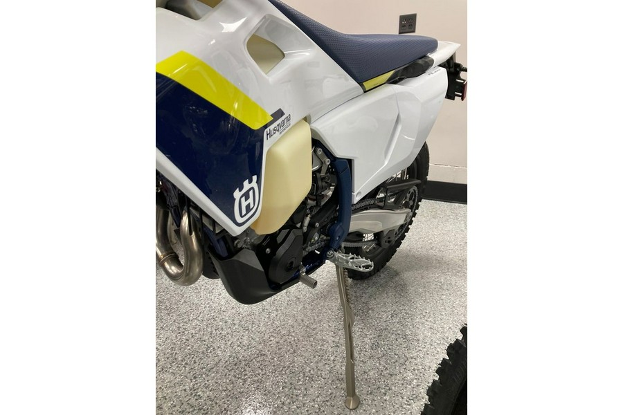 2025 Husqvarna Motorcycles FE 350s