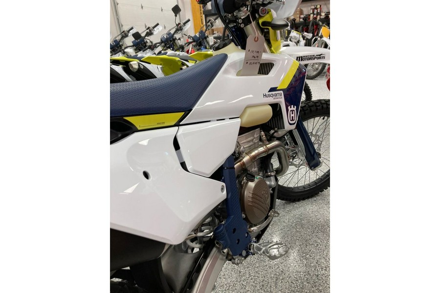 2025 Husqvarna Motorcycles FE 350s