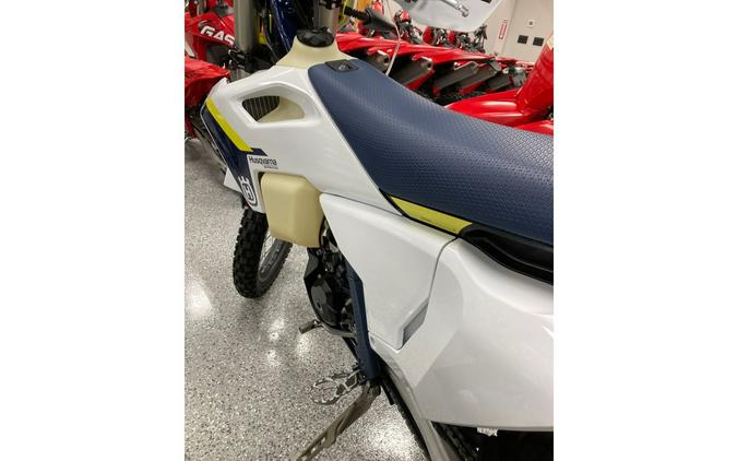 2025 Husqvarna Motorcycles FE 350s